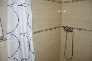 Гостевой дом Liubava Поляна Семейный номер-7