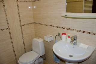 Гостевой дом Liubava Поляна Семейный номер-24